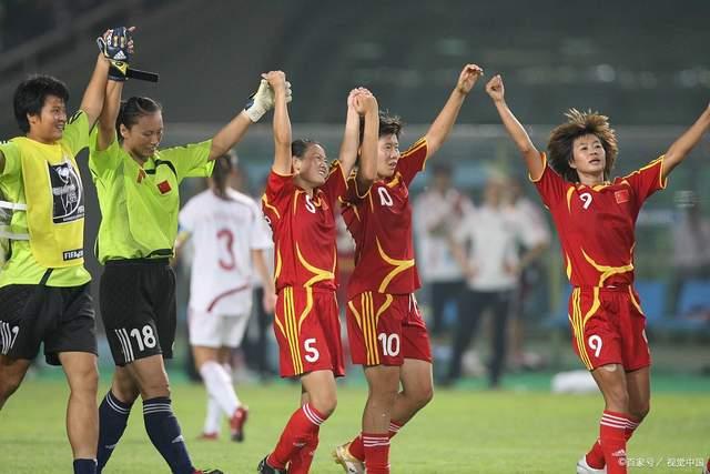 九游体育-关于赛地聚焦——意甲集结日热度飙升，西汉姆止住颓势，引发热议，赛季目标并未改变的信息-九游体育